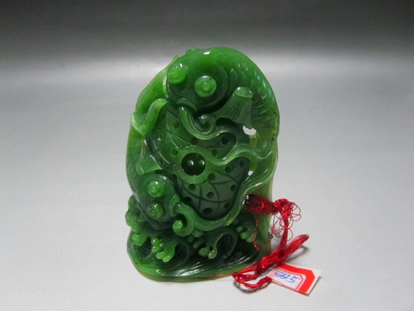 古玩轉賣和田碧玉年年有余擺件拍賣，當前價格1280元