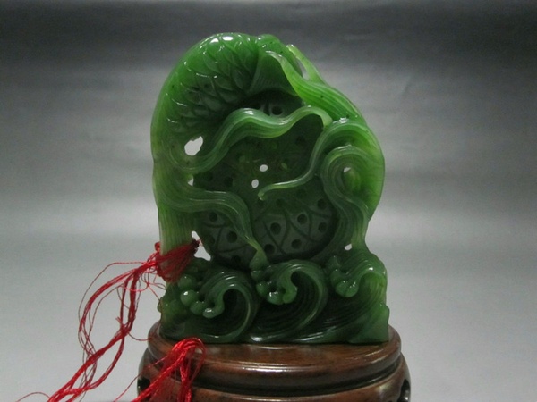 古玩玉器和田碧玉年年有余擺件拍賣，當(dāng)前價格2688元