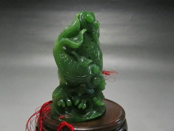 古玩玉器和田碧玉年年有余擺件拍賣，當(dāng)前價格2688元