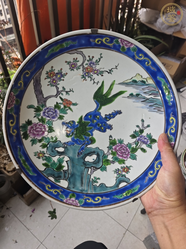 古玩陶瓷創(chuàng)匯時(shí)期粉彩掛盤真品鑒賞圖