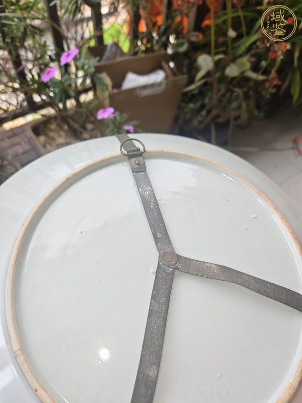 古玩陶瓷創(chuàng)匯時(shí)期粉彩掛盤真品鑒賞圖