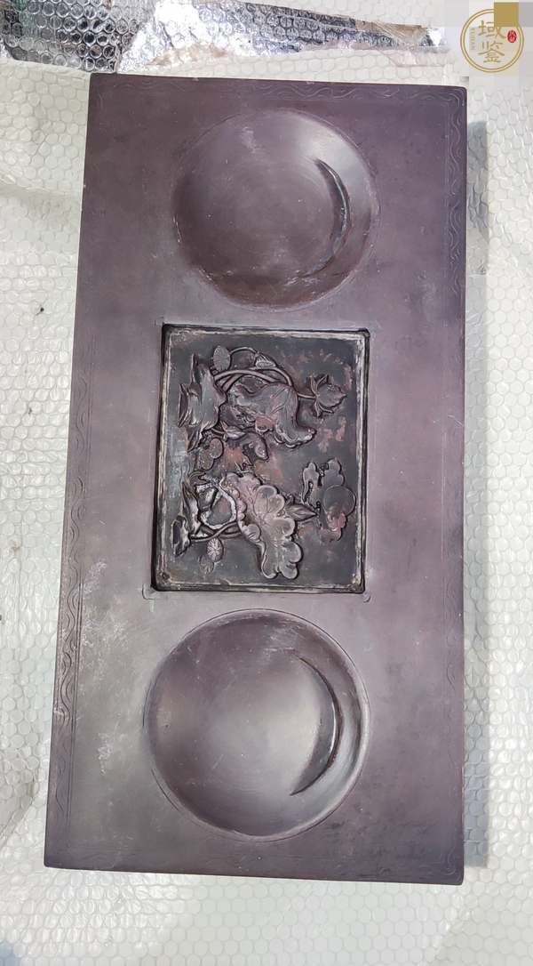 古玩字畫端硯真品鑒賞圖