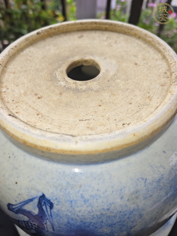 古玩陶瓷清中期青花云龍紋花盆真品鑒賞圖
