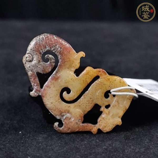 古玩玉器做舊仿戰(zhàn)國“s”形龍佩真品鑒賞圖