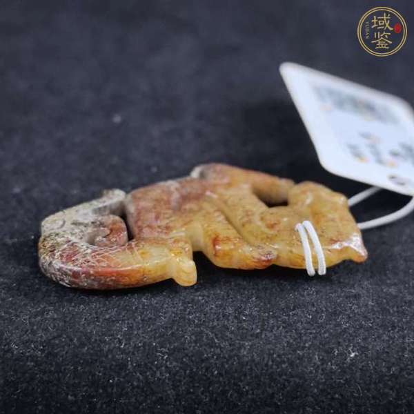 古玩玉器做舊仿戰(zhàn)國“s”形龍佩真品鑒賞圖