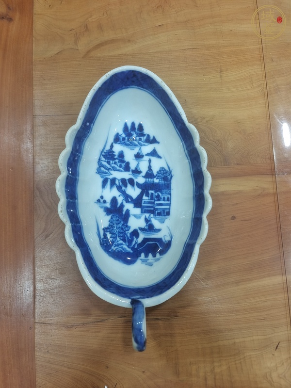 古玩陶瓷清乾隆 青花山水紋沙拉杯真品鑒賞圖