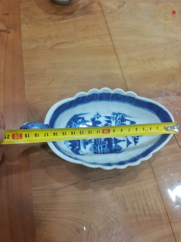 古玩陶瓷清乾隆 青花山水紋沙拉杯真品鑒賞圖