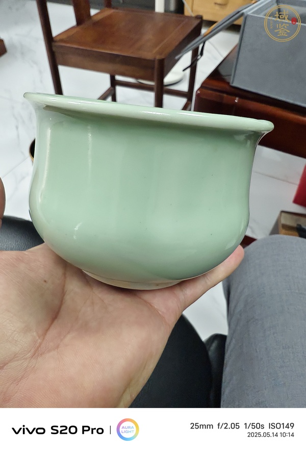 古玩陶瓷青釉香爐真品鑒賞圖