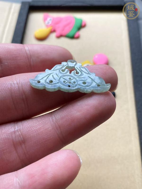 古玩玉器翡翠雕“雙龍墜飾”真品鑒賞圖