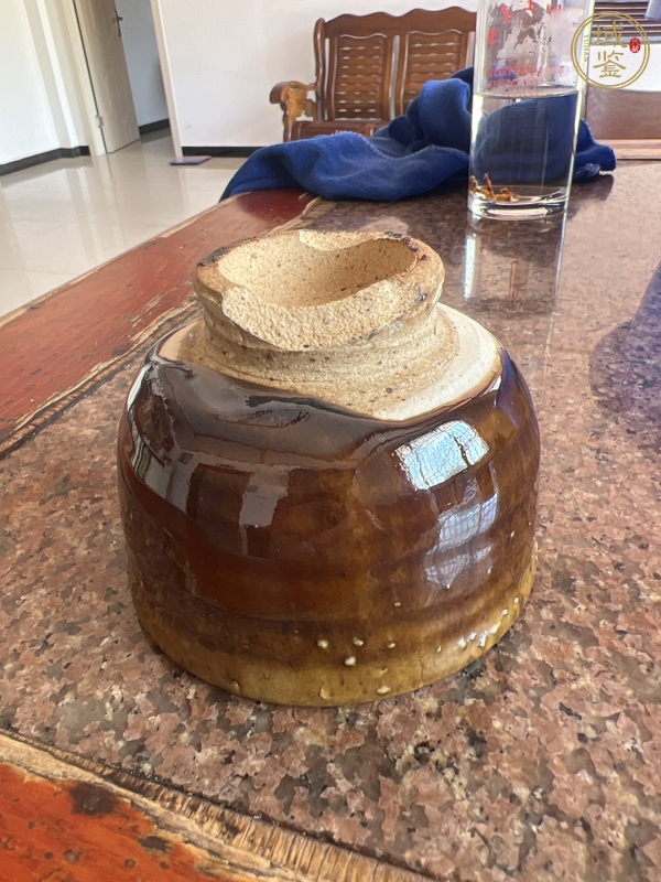 古玩陶瓷褐釉杯真品鑒賞圖