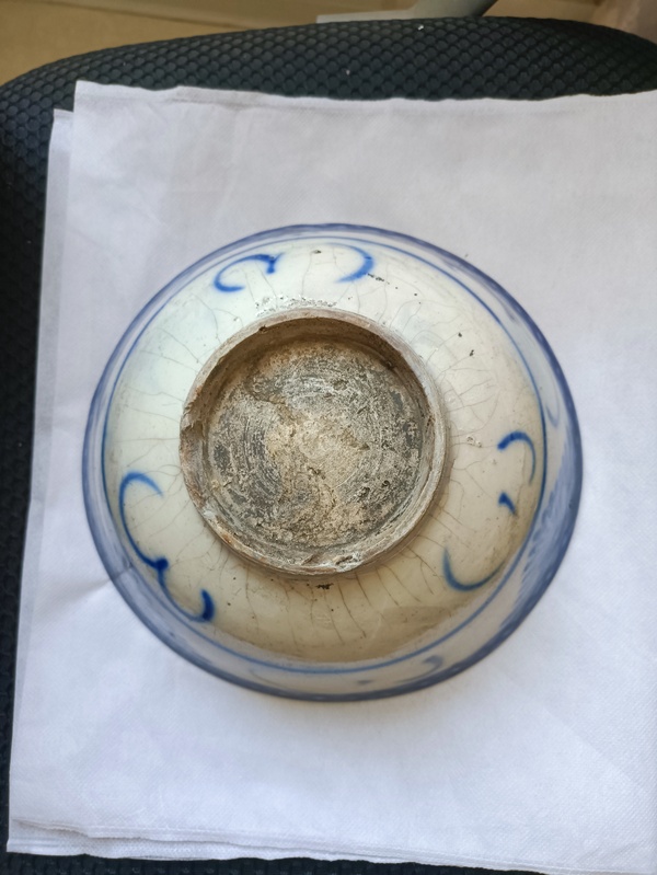 古玩陶瓷晚清磁州大窯碗拍賣，當(dāng)前價(jià)格38元