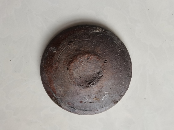古玩陶瓷宣州窯醬釉燈盞拍賣，當(dāng)前價(jià)格0元