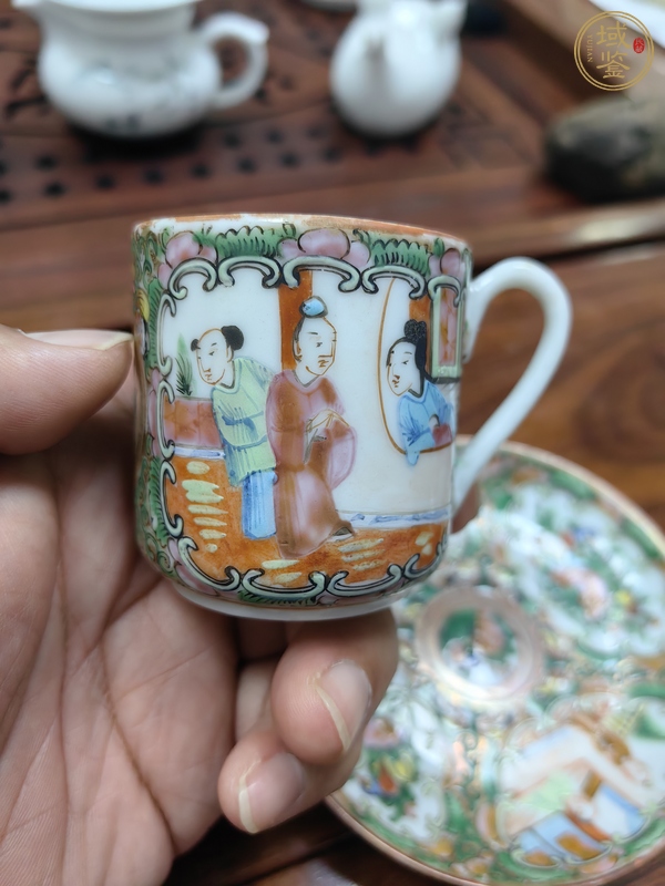 古玩陶瓷廣彩杯碟真品鑒賞圖