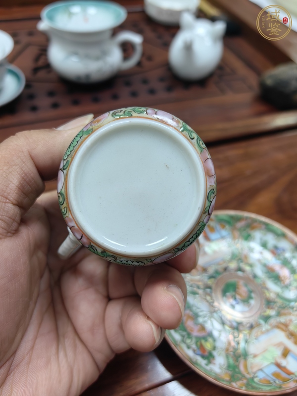 古玩陶瓷廣彩杯碟真品鑒賞圖