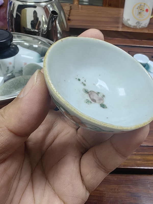 古玩陶瓷粉彩杯真品鑒賞圖