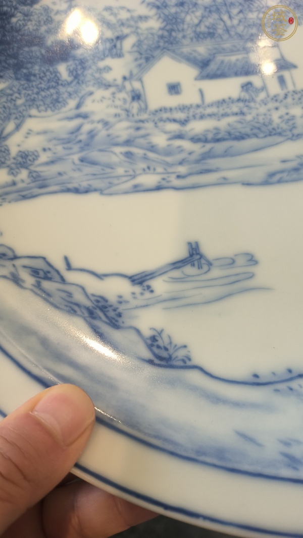 古玩陶瓷青花山水紋大盤真品鑒賞圖