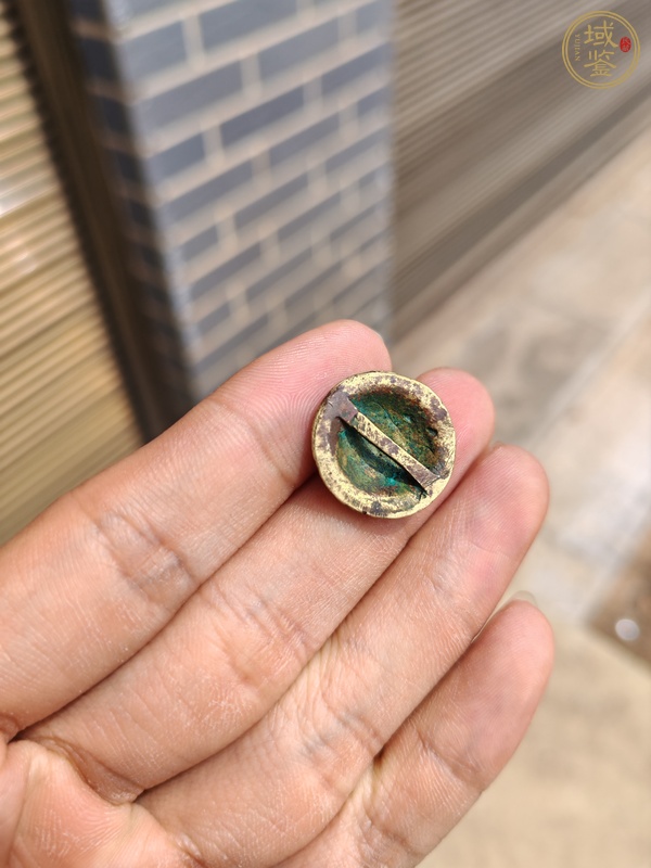 古玩銅紐扣真品鑒賞圖