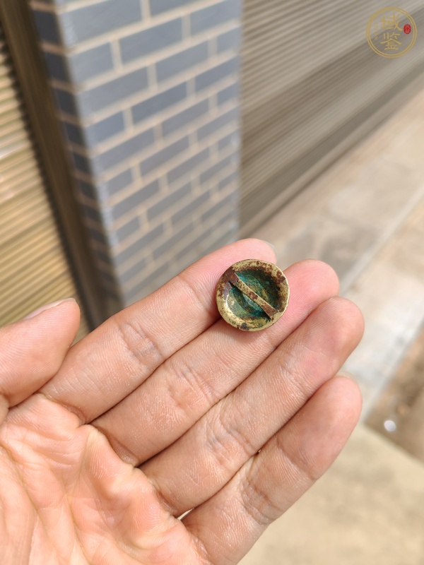 古玩雜項(xiàng)銅紐扣真品鑒賞圖