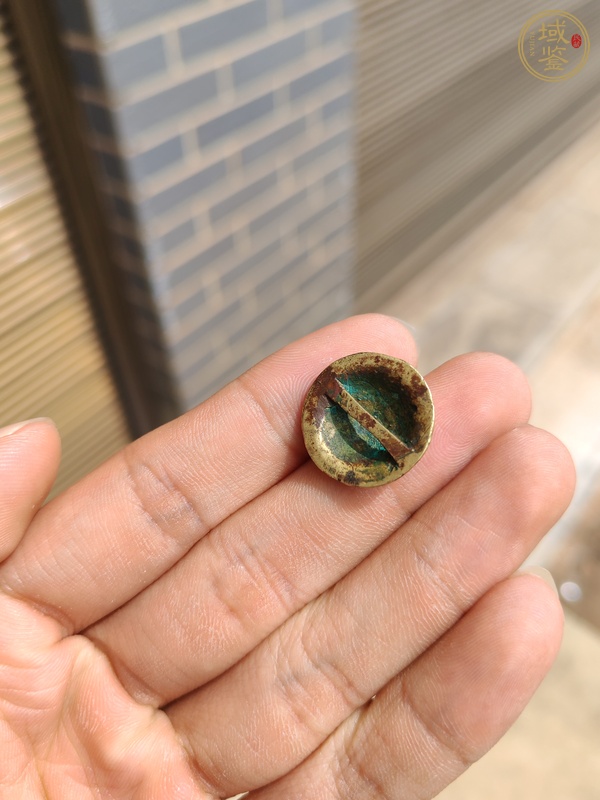 古玩雜項(xiàng)銅紐扣真品鑒賞圖