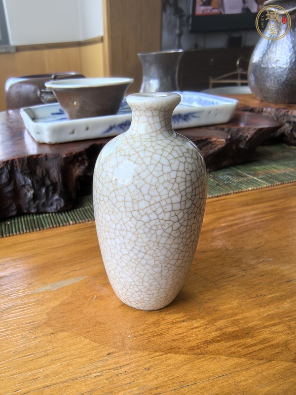 古玩陶瓷哥釉鼻煙壺真品鑒賞圖