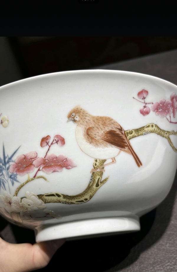 古玩陶瓷粉彩花鳥(niǎo)梅竹紋大碗拍賣(mài)，當(dāng)前價(jià)格88888元