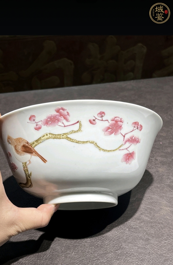 古玩陶瓷粉彩花鳥梅竹紋大碗真品鑒賞圖
