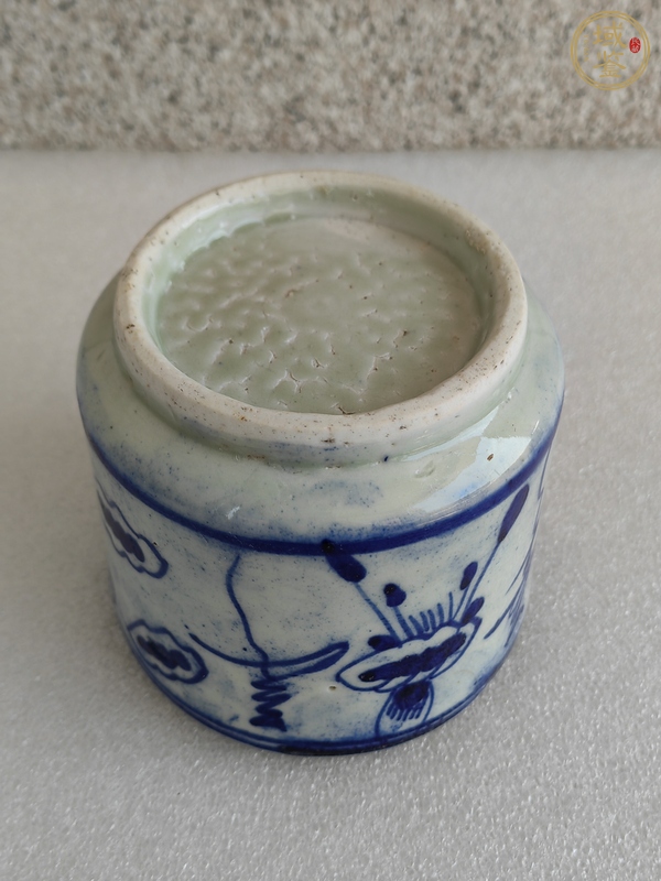 古玩陶瓷青花圈足筒式香爐真品鑒賞圖