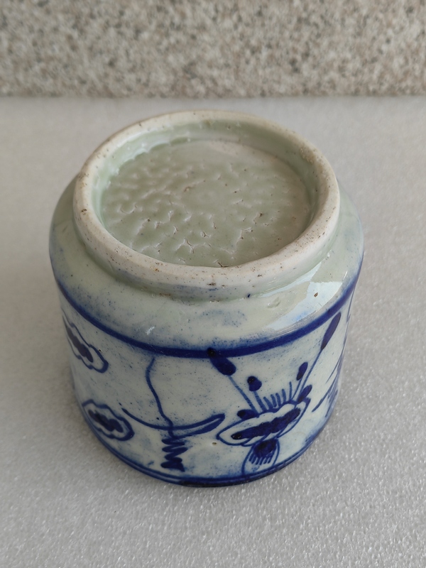 古玩陶瓷青花圈足筒式香爐拍賣，當(dāng)前價格298元