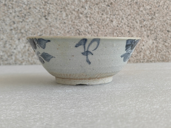 古玩陶瓷青花花卉紋碗拍賣，當(dāng)前價格580元