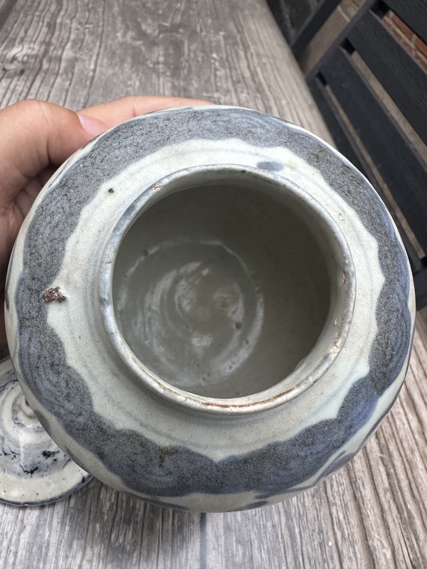 古玩陶瓷明晚花間獅子紋青花蓋罐拍賣，當前價格5555元
