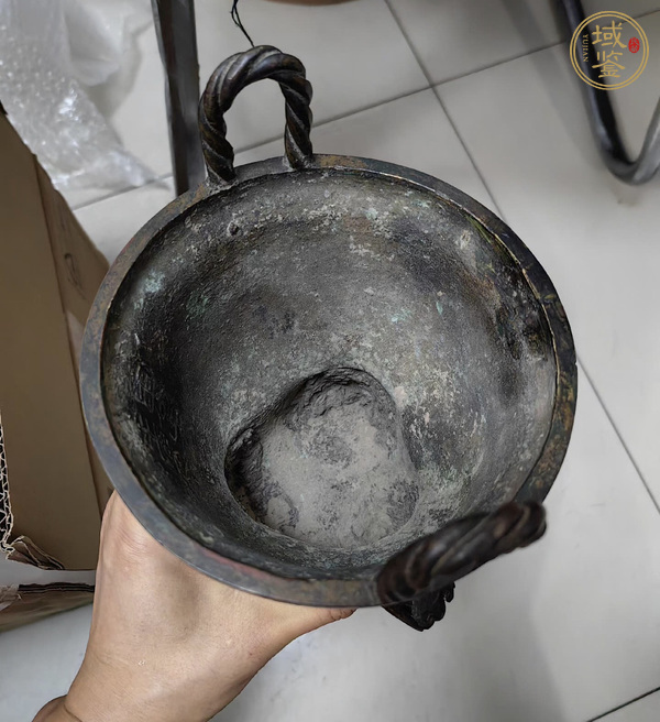 古玩銅器象鼻足銅饜真品鑒賞圖