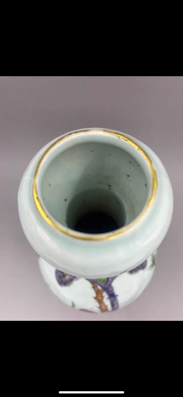 古玩陶瓷清中晚期 青花釉里紅描金加彩人物故事蒜頭瓶拍賣，當(dāng)前價格30000元