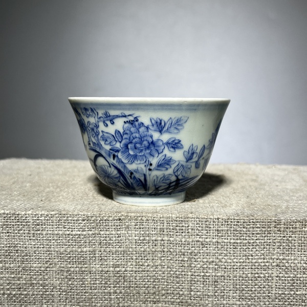 古玩陶瓷清中期.青花花卉紋茶杯拍賣，當前價格850元