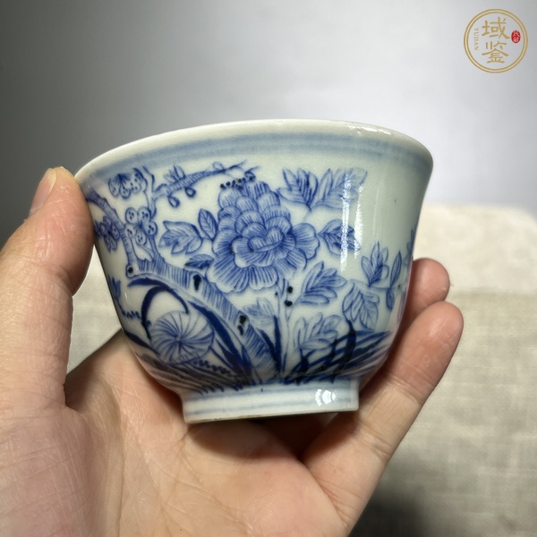 古玩陶瓷青花花卉紋茶碗真品鑒賞圖