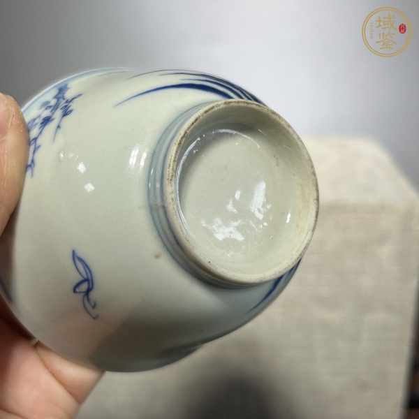 古玩陶瓷青花花卉紋茶碗真品鑒賞圖