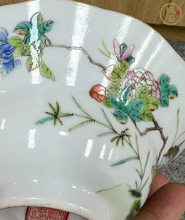 古玩陶瓷清道光 粉彩飛黃騰達(dá)花口碗真品鑒賞圖