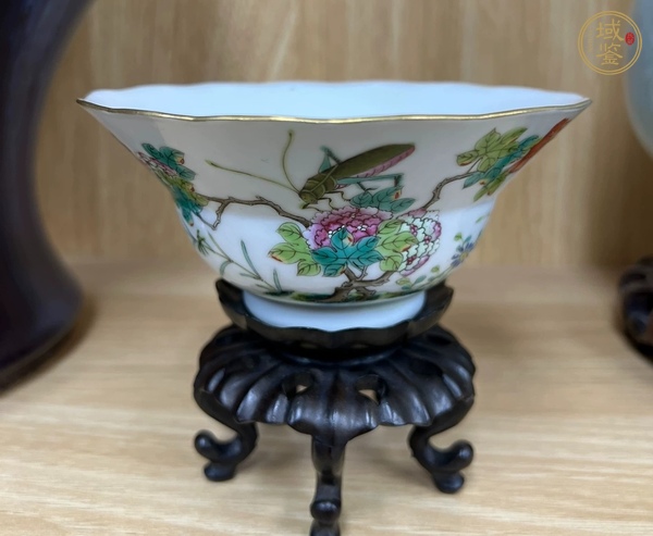 古玩陶瓷清道光 粉彩飛黃騰達(dá)花口碗真品鑒賞圖