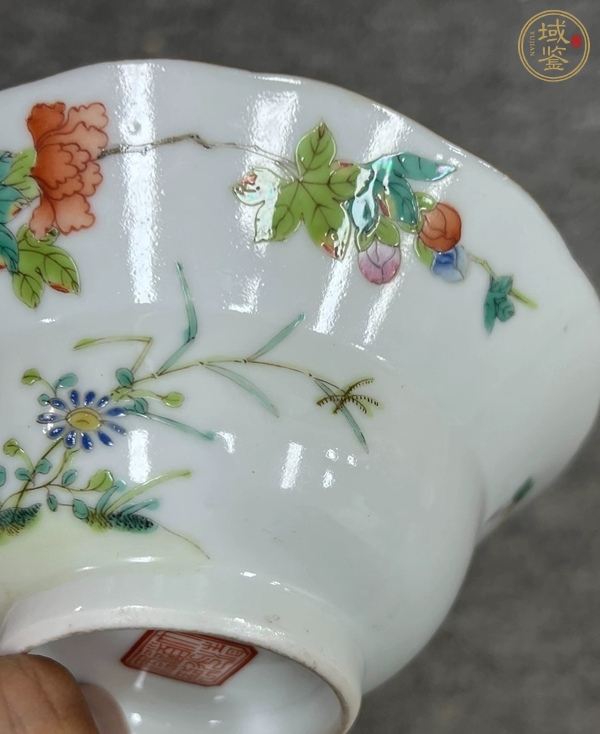 古玩陶瓷清道光 粉彩飛黃騰達(dá)花口碗真品鑒賞圖