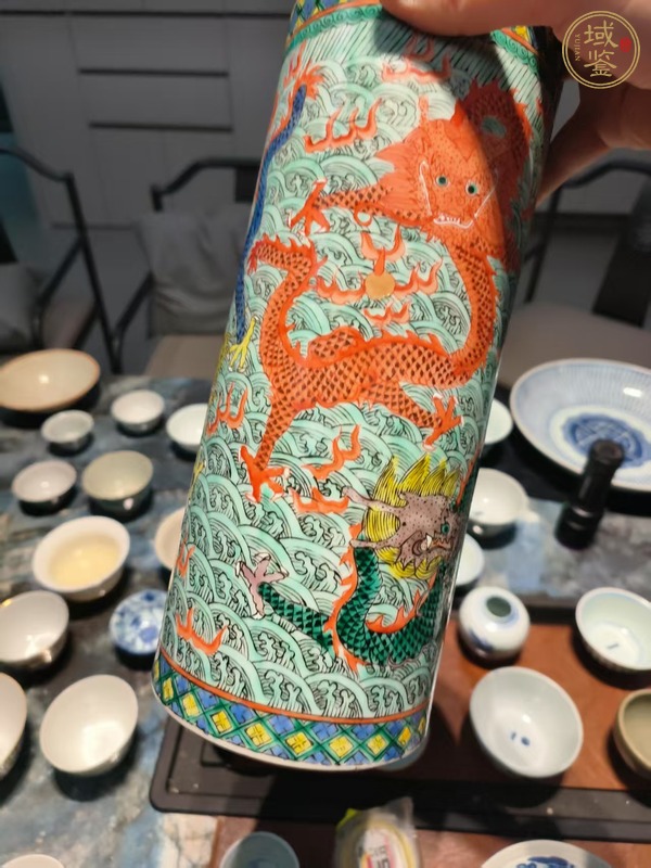 古玩陶瓷民國 粉彩海水龍紋帽筒真品鑒賞圖