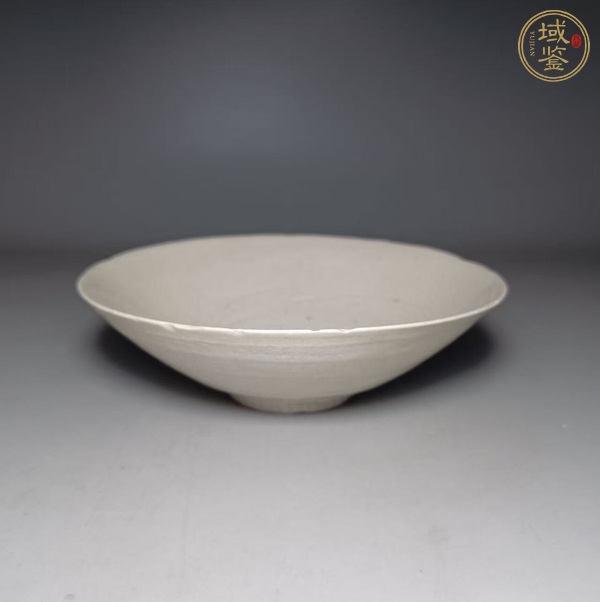 古玩陶瓷青白釉刻花斗笠碗真品鑒賞圖