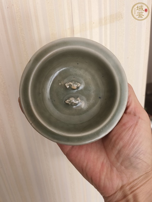 古玩陶瓷龍泉青釉雙魚(yú)洗真品鑒賞圖