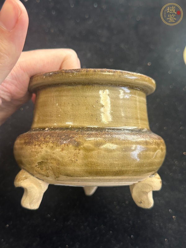 古玩陶瓷金元時期耀州窯青釉三足爐真品鑒賞圖