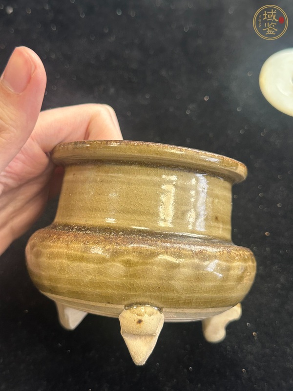 古玩陶瓷金元時期耀州窯青釉三足爐真品鑒賞圖