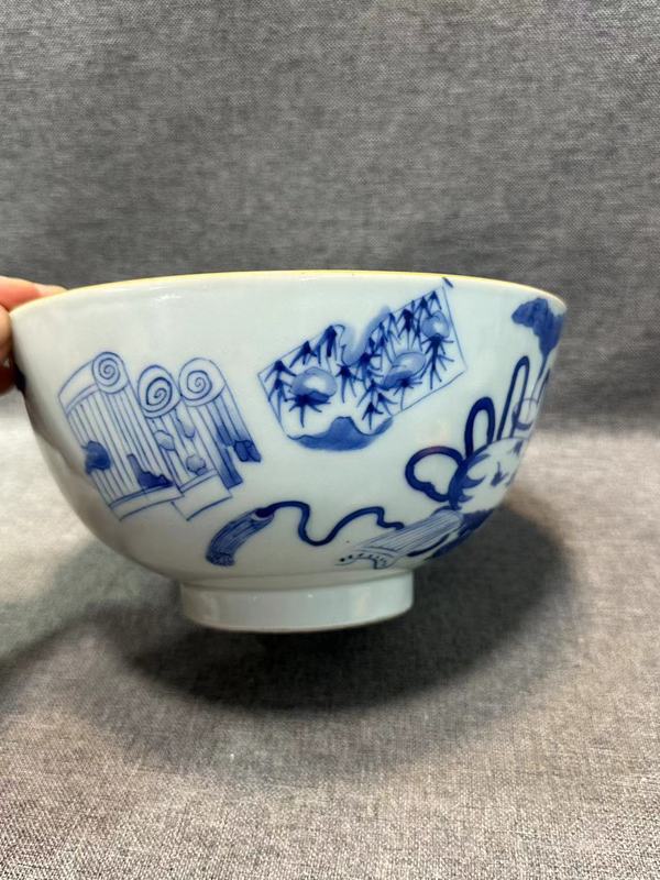 古玩陶瓷清晚期青花內外滿繪人物博古圖大碗拍賣,當前價格18888元