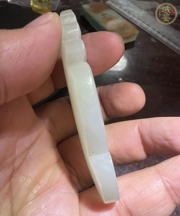 古玩玉器和田玉筆舔真品鑒賞圖