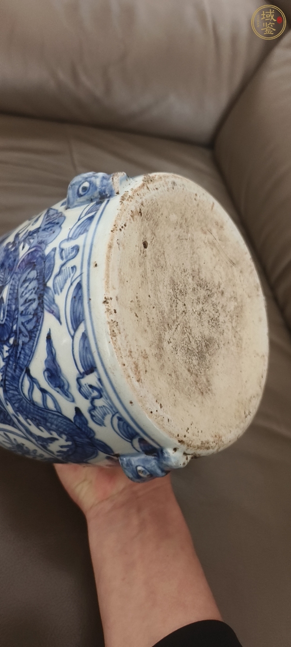 古玩陶瓷青花龍紋三足爐真品鑒賞圖