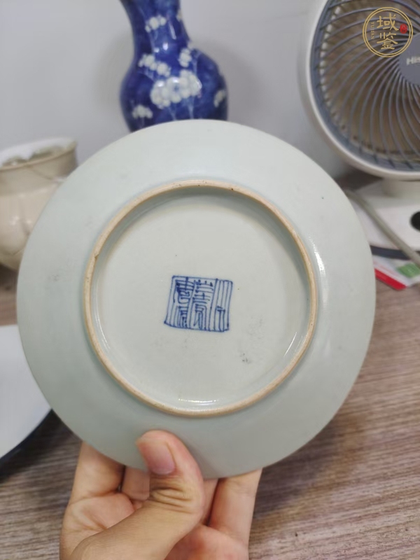 古玩陶瓷盤真品鑒賞圖