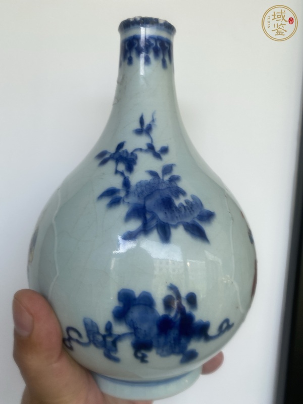 古玩陶瓷人物紋青花加彩瓶真品鑒賞圖