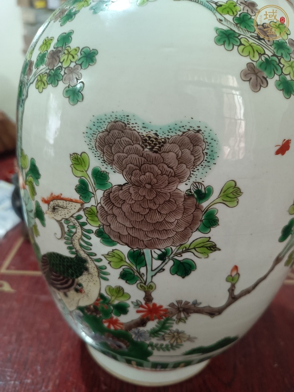 古玩陶瓷五彩瓶真品鑒賞圖
