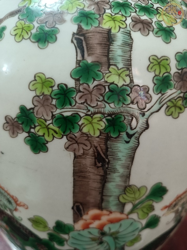 古玩陶瓷五彩瓶真品鑒賞圖